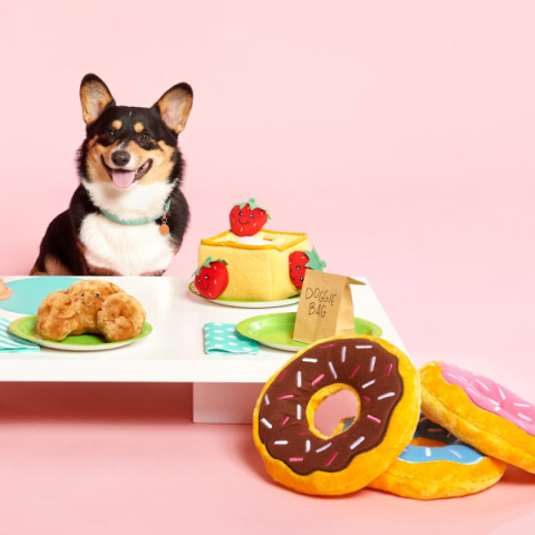 ZIPPY PAWS PLUSZOWY DONUTZ JUMBO 27cm Czekoladowy Pączek dla psa ZIPPY PAWS PLUSZOWY DONUTZ JUMBO 27cm Czekoladowy Pączek dla psa