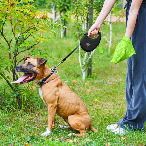 WAUDOG Smycz automatyczna z pojemnikiem na woreczki , odblaskowa taśma, dł. 5m M do 20kg WAUDOG Smycz automatyczna z pojemnikiem na woreczki , odblaskowa taśma, dł. 5m M do 20kg